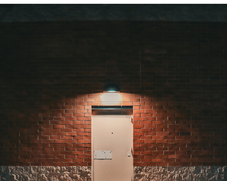 Scratching Noises in Your Walls at Night? What Ontario Homes Are Really Hearing (Fall 2026 Guide)